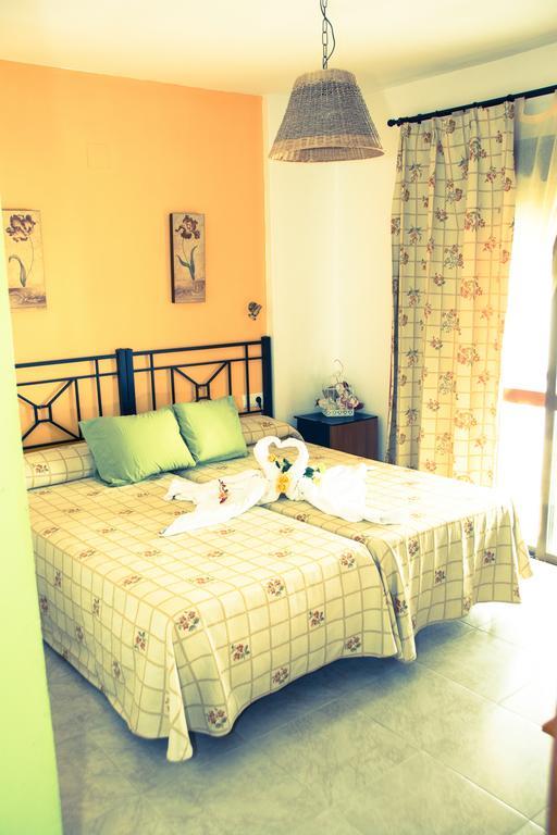 Hostal Malia Conil De La Frontera Εξωτερικό φωτογραφία
